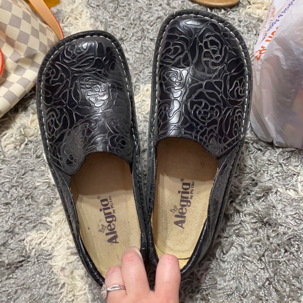 Alegria women’s nursing shoes